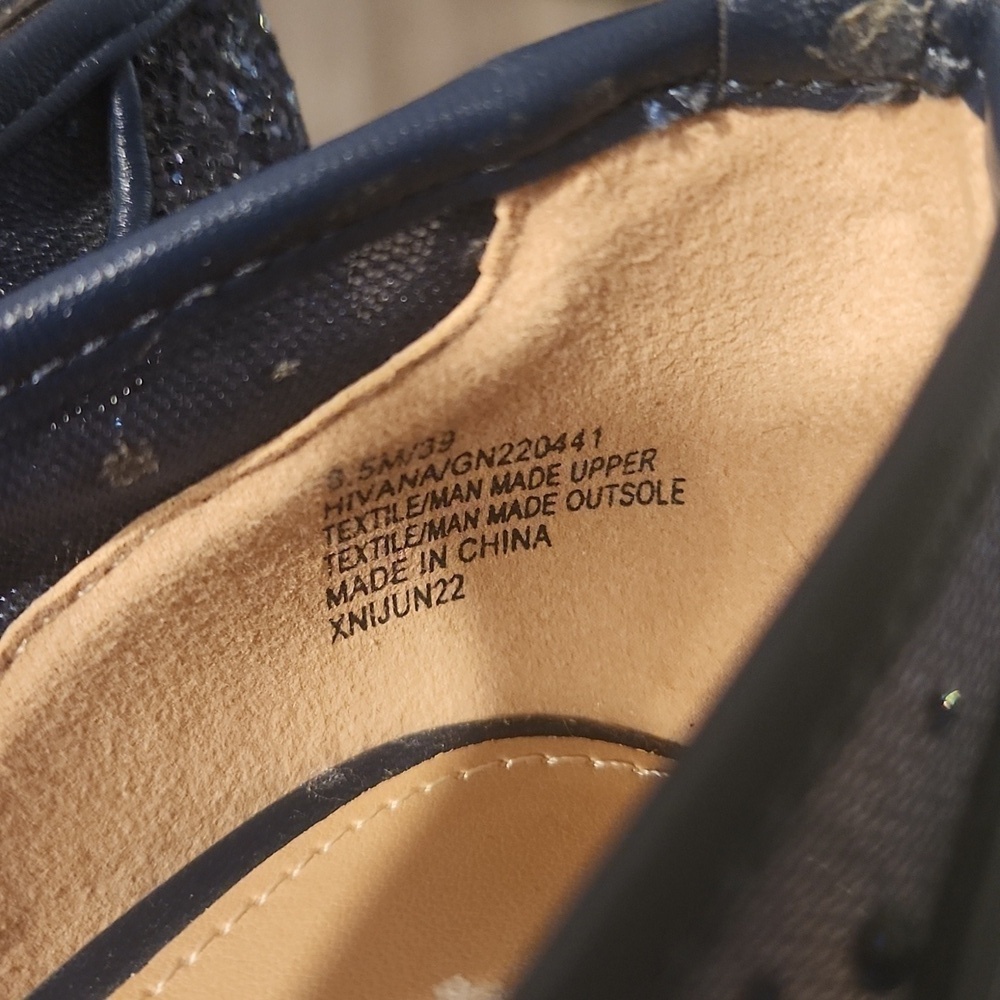 BCBGeneration High Heels - Picture 6 of 6